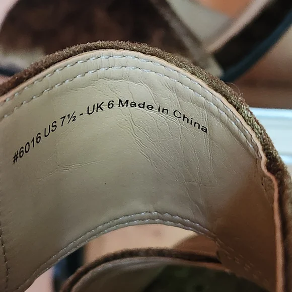 Cabi 6016 Crushed Green Velvet Interlock Chunky Block Heel Sandals Shoes Sz 7.5 - Picture 10 of 10